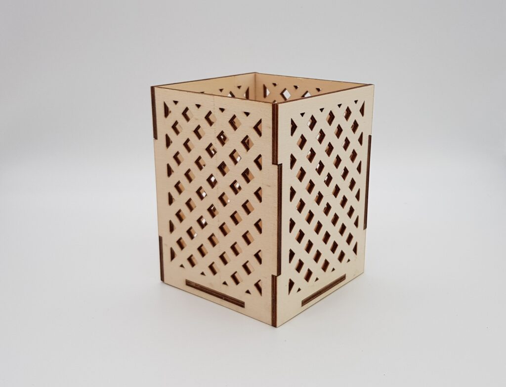 Porta penne scrivania , legno ,varie lavorazioni